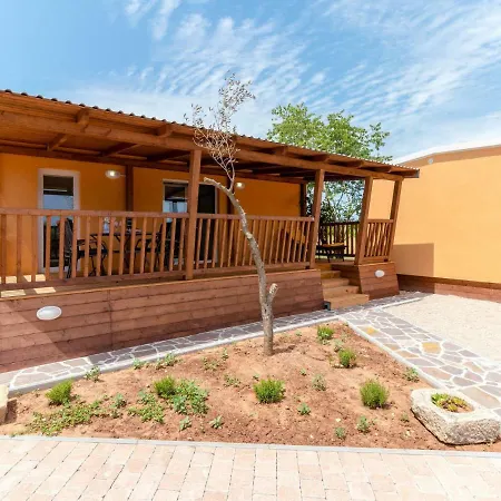 Casa de Férias Holiday Camp Vruljica Pašman
